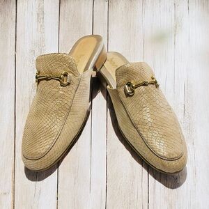 bon. bonite Gold Snake print loafers size 8 ( 38)